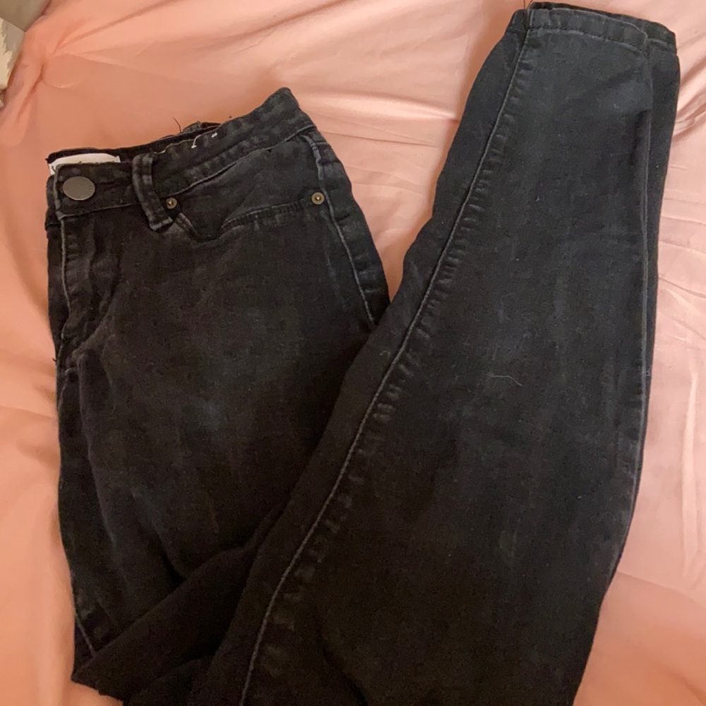 Women’s Black skinny mid rise jeans